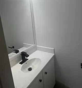 Photo #6: S5131373 Listing