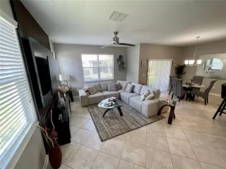 Photo #5: S5131464 Listing