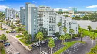 Photo #3: S5131669 Listing