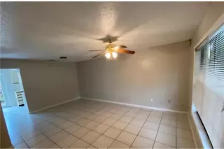 Photo #2: S5131940 Listing