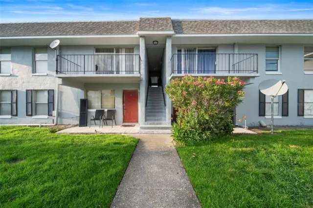 MLS: S5132600 Condo For Sale