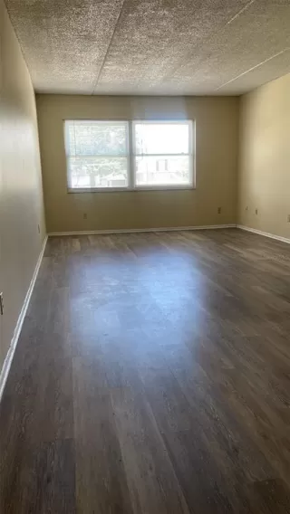 Photo #6: S5132674 Listing 