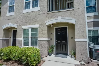 Photo #2: S5132996 Listing