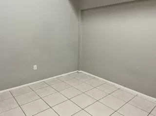 Photo #2: S5133174 Listing