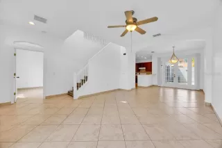 Photo #3: S5133382 Listing