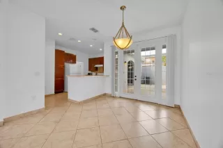 Photo #4: S5133382 Listing