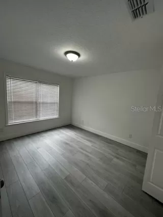 Photo #6: S5133389 Listing