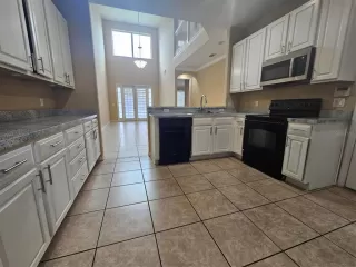 Photo #5: S5133569 Listing 