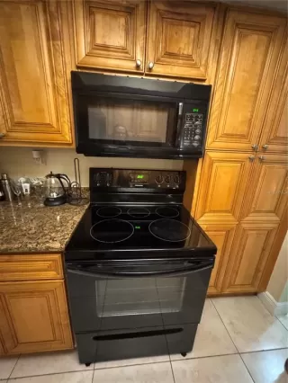 Photo #6: S5133691 Listing 