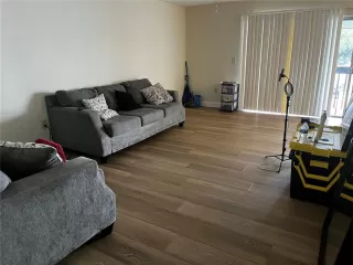 Photo #5: S5133727 Listing 