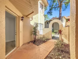 Photo #5: S5133971 Listing 