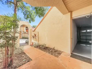 Photo #6: S5133971 Listing 