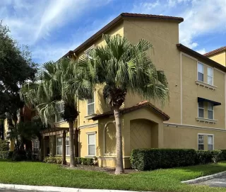 Photo #1: S5134082 Listing