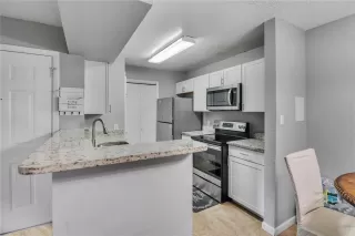 Photo #3: S5134204 Listing 