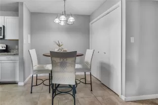 Photo #6: S5134204 Listing 