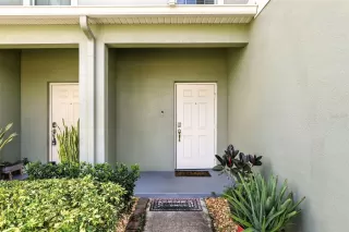 Photo #2: S5134302 Listing