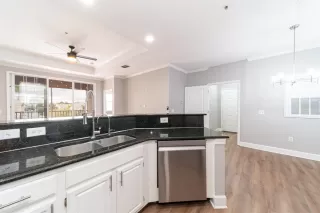 Photo #6: S5134304 Listing 