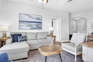 Photo #5: S5134428 Listing