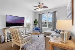 Photo #6: S5134428 Listing