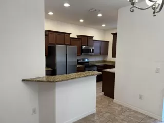 Photo #5: S5134483 Listing