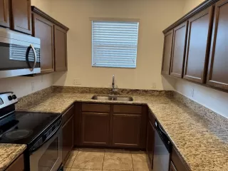 Photo #6: S5134483 Listing