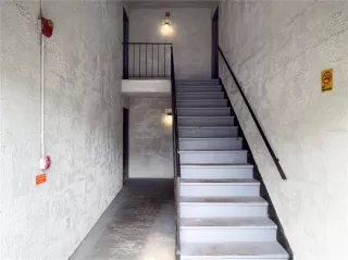 Photo #3: S5134539 Listing