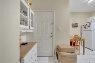 Photo #3: S5134576 Listing