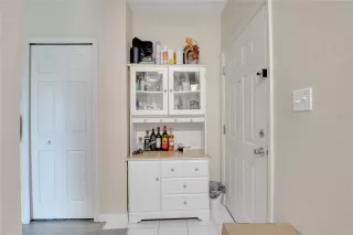 Photo #4: S5134576 Listing