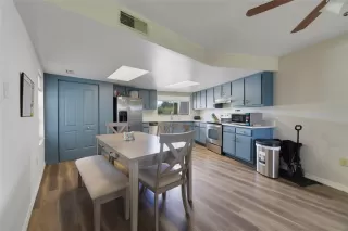 Photo #3: S5134577 Listing