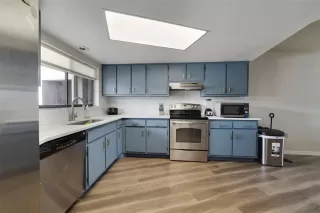 Photo #4: S5134577 Listing