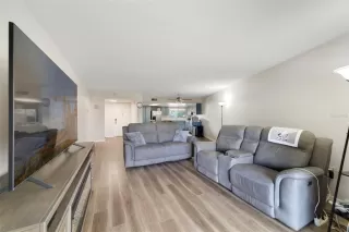 Photo #6: S5134577 Listing