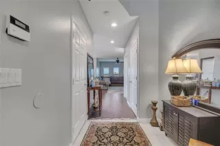 Photo #4: S5134610 Listing