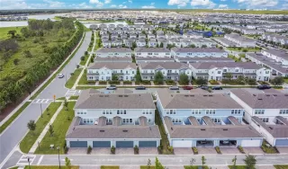 Photo #6: S5134683 Listing