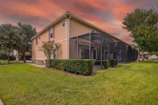 Photo #5: S5134998 Listing