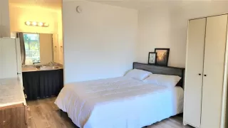 Photo #6: S5134999 Listing