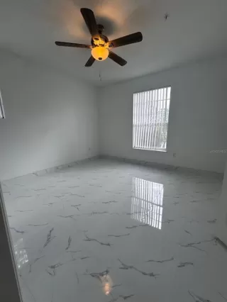 Photo #6: S5135282 Listing