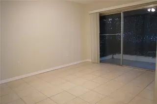 Photo #6: S5135324 Listing