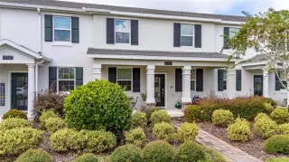 Photo #5: S5136048 Listing