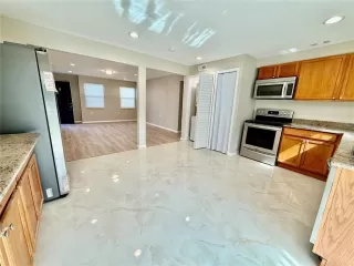 Photo #3: S5136123 Listing