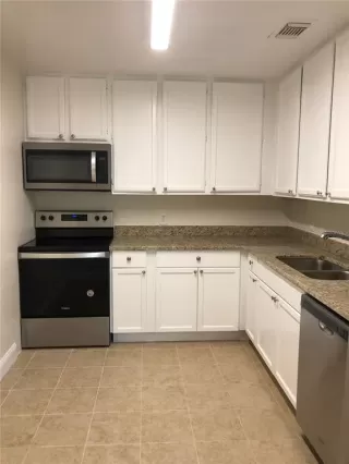 Photo #3: S5136278 Listing 