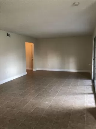 Photo #4: S5136278 Listing 