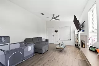 Photo #5: S5136440 Listing