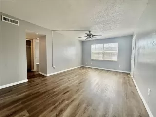 Photo #1: S5136452 Listing 