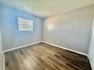 Photo #6: S5136452 Listing 