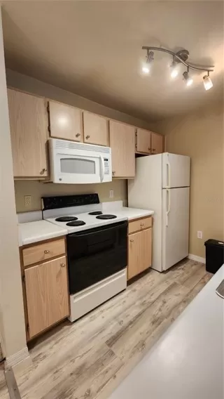 Photo #2: S5136736 Listing 