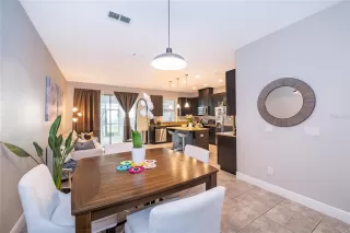 Photo #5: S5136877 Listing 