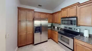 Photo #6: S5136887 Listing