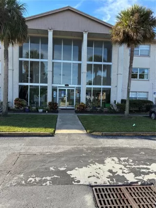 Photo #1: S5137047 Listing