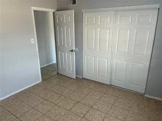 Photo #4: S5137047 Listing