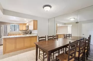 Photo #3: S5137214 Listing